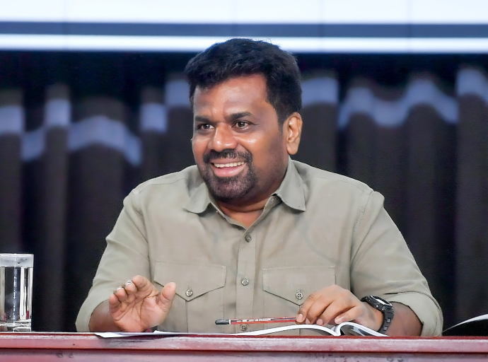 'டித்வா' நிவாரணத்திற்காக அரசாங்கம் ஒதுக்கிய 500 பில்லியன் ரூபா பெறுமதியான திட்டங்களை இந்த வருடத்திற்குள் நிறைவு செய்யுங்கள்