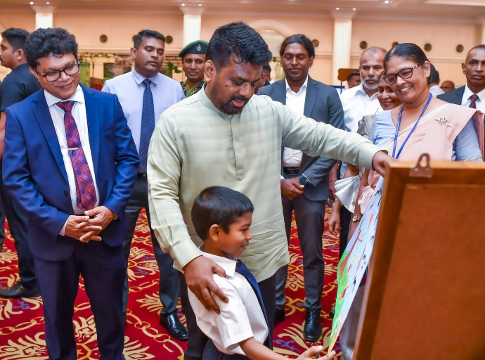 சுற்றுச்சூழலைப் பாதுகாப்பது தொடர்பான காலாவதியான சட்டங்களை திருத்துவதற்கும் நடவடிக்கை