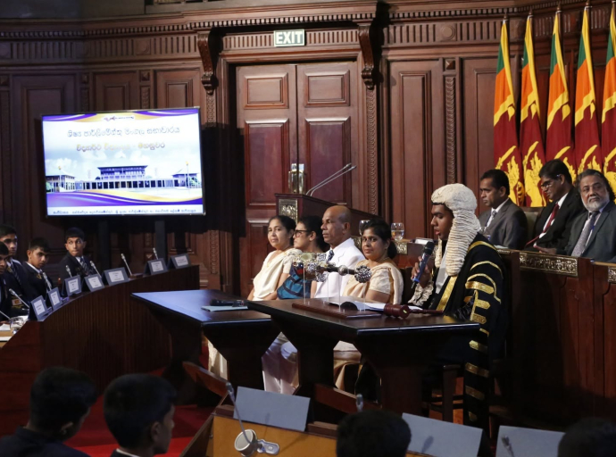 எதிர்காலத் தலைவர்கள் தார்மீக விழுமியங்களின் அடிப்படையிலேயே உருவாக்கப்படுகின்றனர் – மாணவர் பாராளுமன்றத்தில் பிரதி சபாநாயகர்