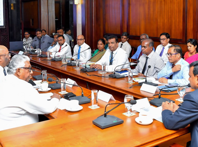 இந்திய நிதியுதவியின் கீழ் மலையக மக்களுக்காக நிர்மாணிக்கப்படும் வீட்டுத் திட்டத்தின் முன்னேற்றம் குறித்த கலந்துரையாடல்