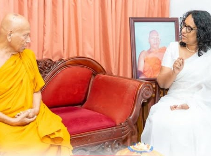 பெல்லன்வில "அநுபுது வந்தனா" பொசன் வலயம் பிரதமரின் தலைமையில் ஆரம்பமானது