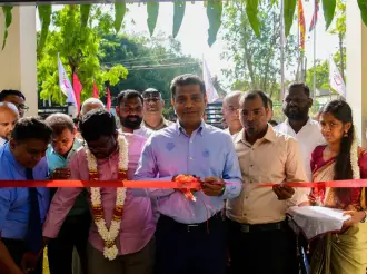 35 ஆண்டுகளுக்குப் பிறகு, மட்டக்களப்பு, கலுவஞ்சிகுடியாவில் நவீன வசதிகளுடன் கூடிய ஒரு முதல் தர அஞ்சல் அலுவலகக் கட்டிடம்...